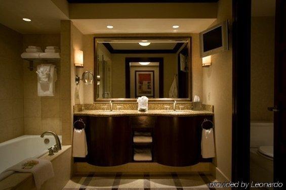 Ameristar Casino Resort And Spa Saint Charles Habitación foto
